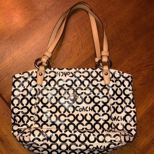 Small Coach pocket book